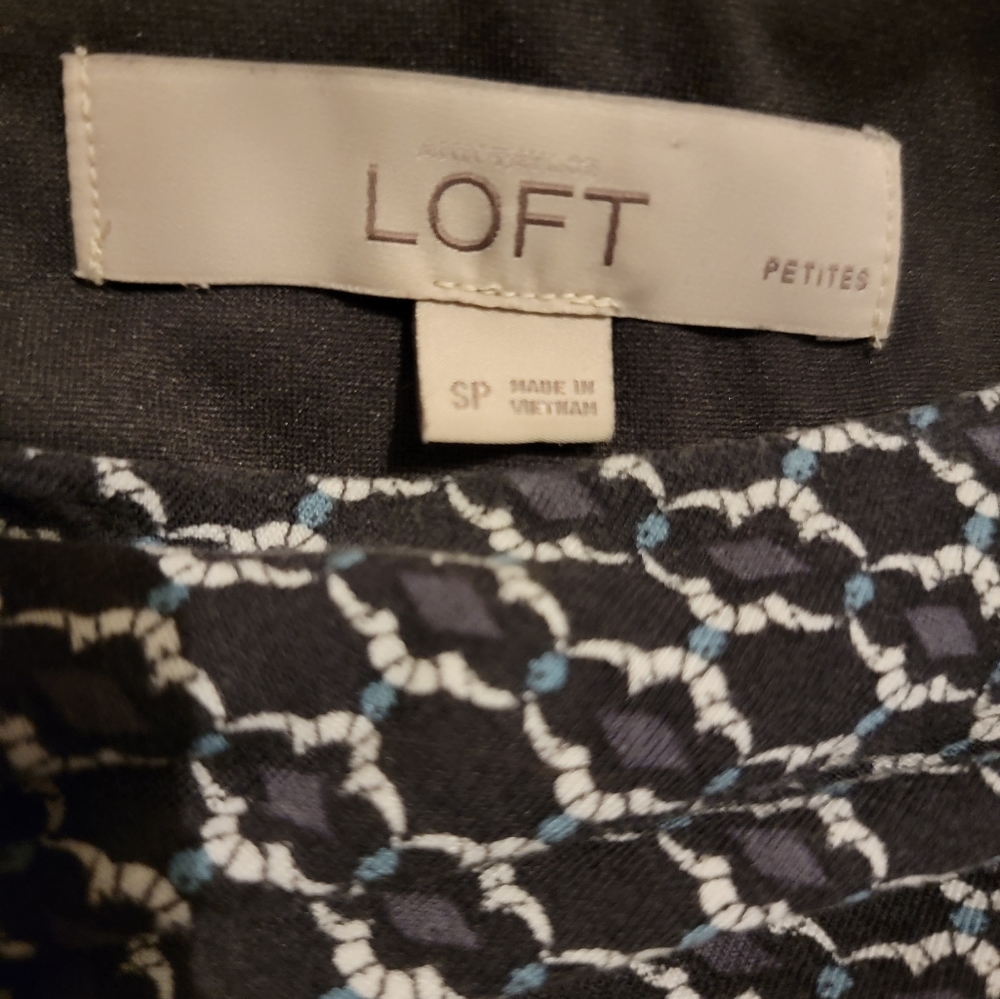 Loft Dress - Picture 5 of 5